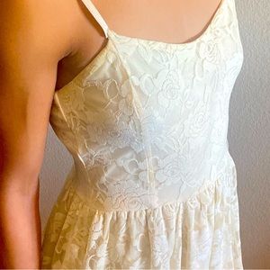 (Like New) Vintage Crème Colored MIDI Dress